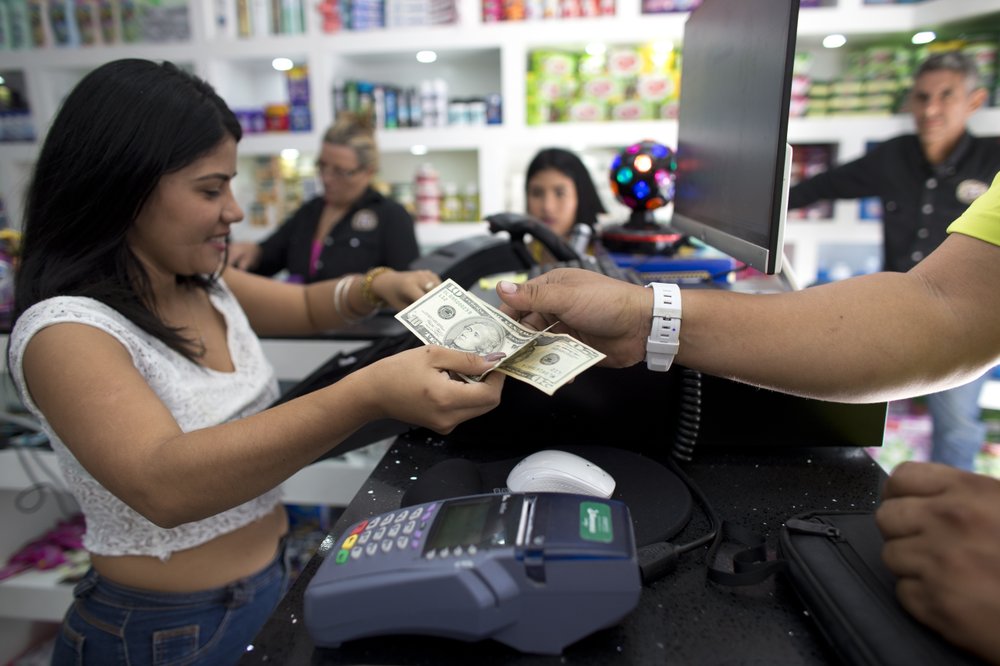 Cuidado en la calle… El hampa está activa y en la cacería de billetes verdes