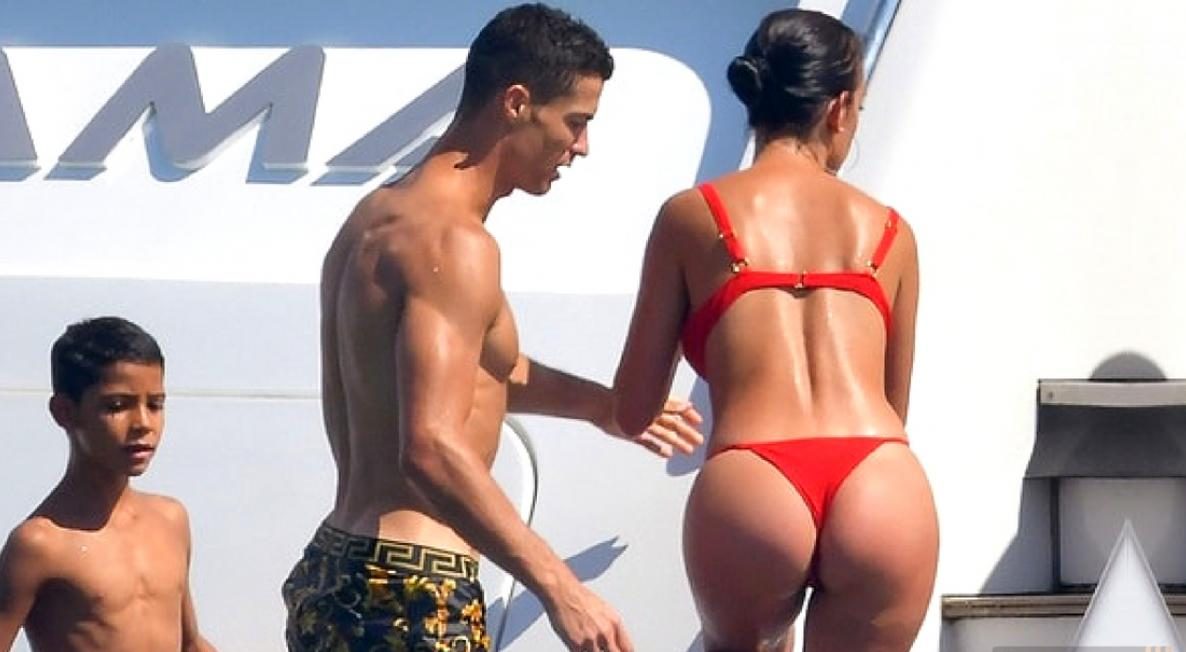 Con Cristiano ausente, Georgina Rodríguez sacó a relucir sus poderosas NALGOTAS en Dubai (VIDEO)