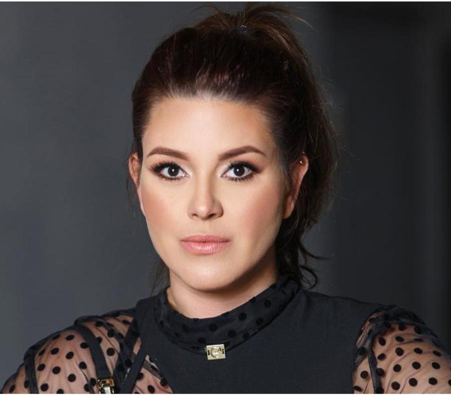 Alicia Machado generó “malicia” con una sensual retro-foto en trapitos íntimos (+Divina)