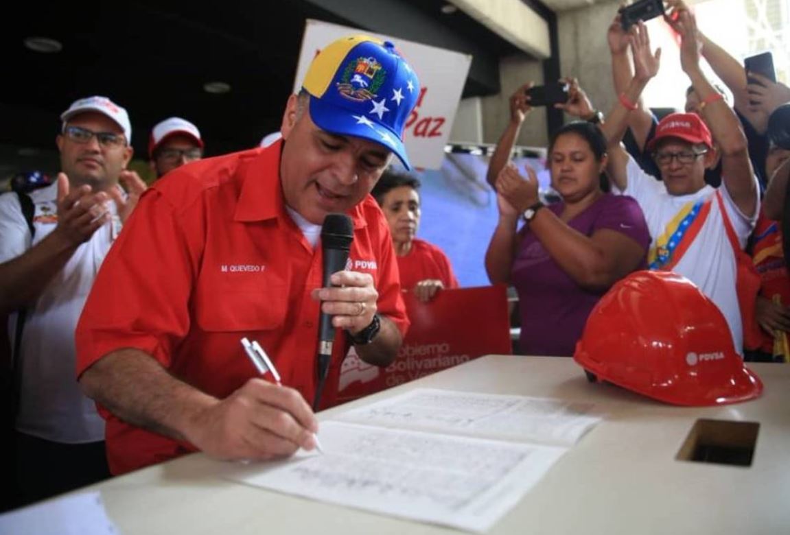 Quevedo admite que la producción de Pdvsa sigue en picada pero culpa a Trump