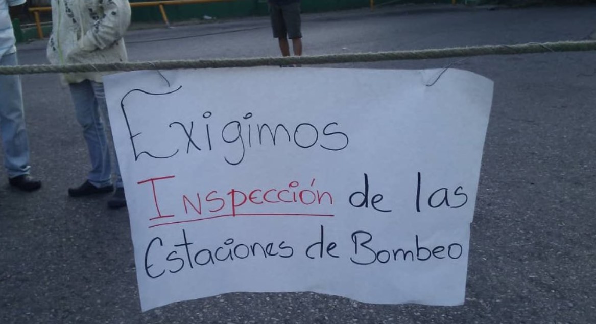 Vecinos de Las Minas de Baruta se secan esperando el restablecimiento del agua #5Sep