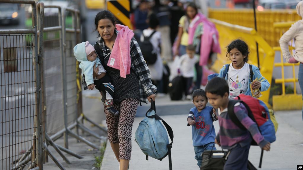 Venezolanos en Colombia piden un corredor humanitario para cruzar Ecuador (Video)