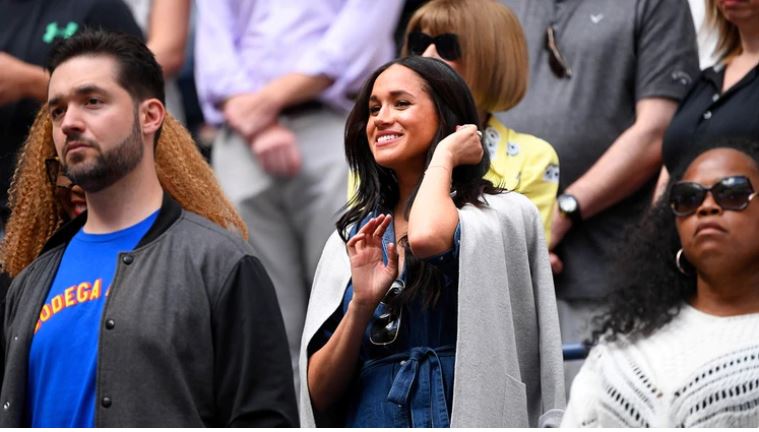 El accesorio de Meghan para mostrar su amor por Harry y Archie en el US Open (Fotos)