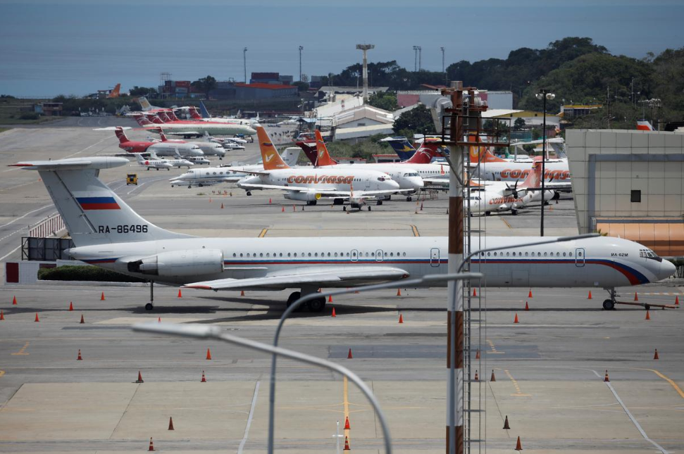 Especialistas militares rusos habrían llegado a Venezuela para reparar equipos