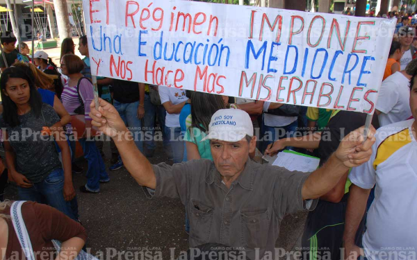 Docentes de Lara están casi en la indigencia