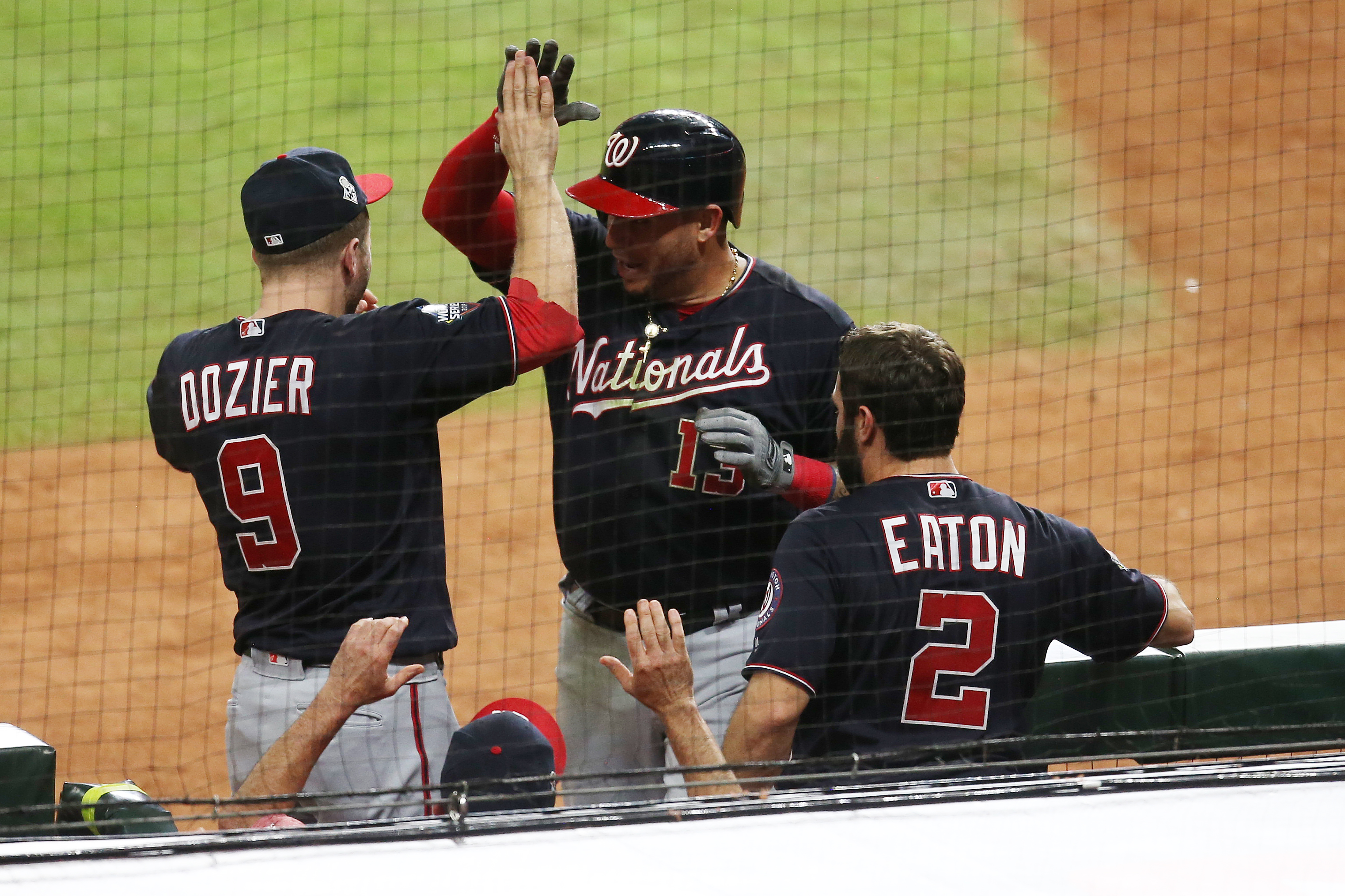 Criollo Asdrúbal Cabrera contribuyó en paliza de Nacionales a Astros en segundo juego de Serie Mundial