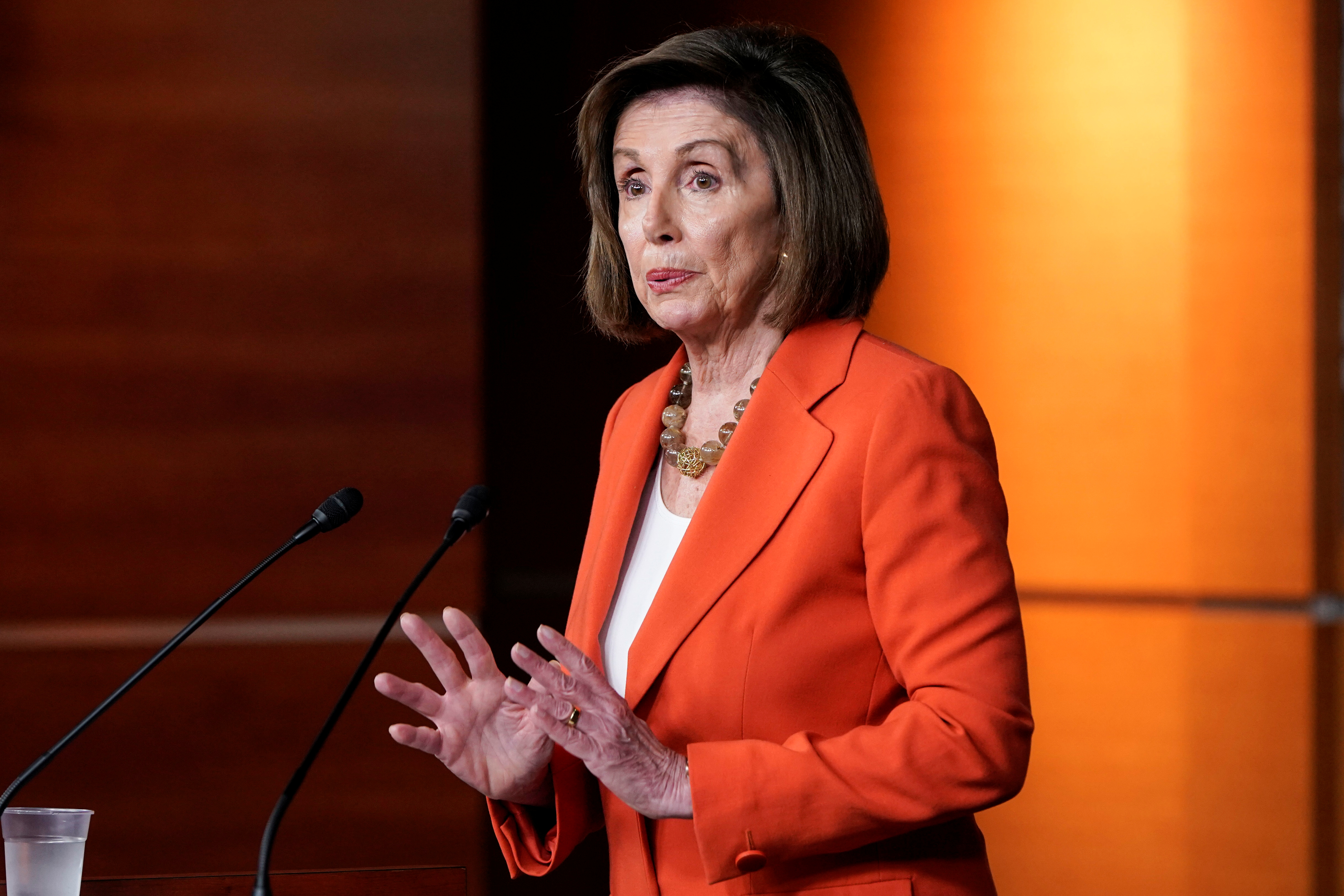 Pelosi aún no está lista para entregar archivos contra Trump, quien se embiste contra Irán