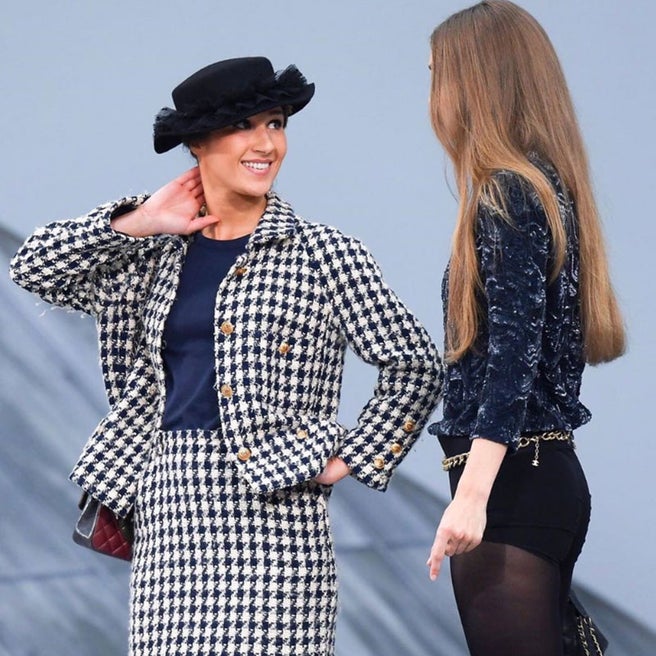 Comediante sacó su supermodelo interior y se coló en la pasarela de Chanel (fotos)