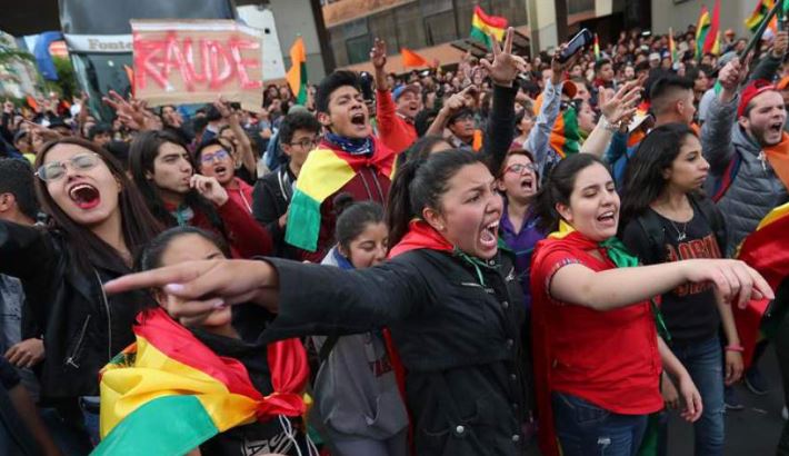 “No me da la gana vivir en dictadura como la venezolana”: El grito en las protestas bolivianas (Video)