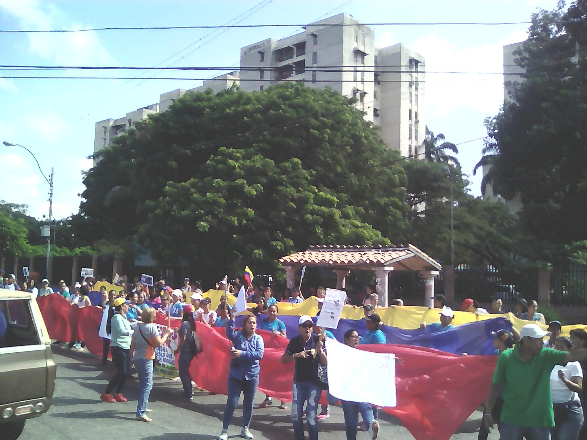 Educadores de Charallave se sumaron al paro para exigir mejoras #22Oct (Fotos y Video)