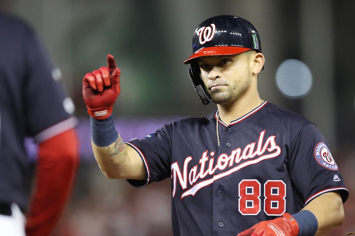 Los Nacionales honraron al venezolano Gerardo Parra con un anillo especial de la Serie Mundial (Fotos)