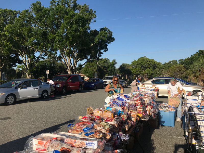 Latino Leadership y líderes comunitarios harán entrega de comida