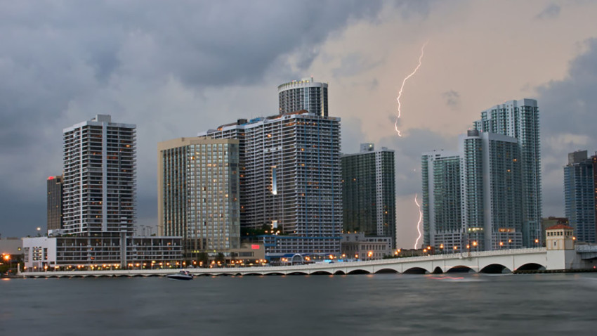 Lluvias y tormentas aisladas para el inicio del fin de semana