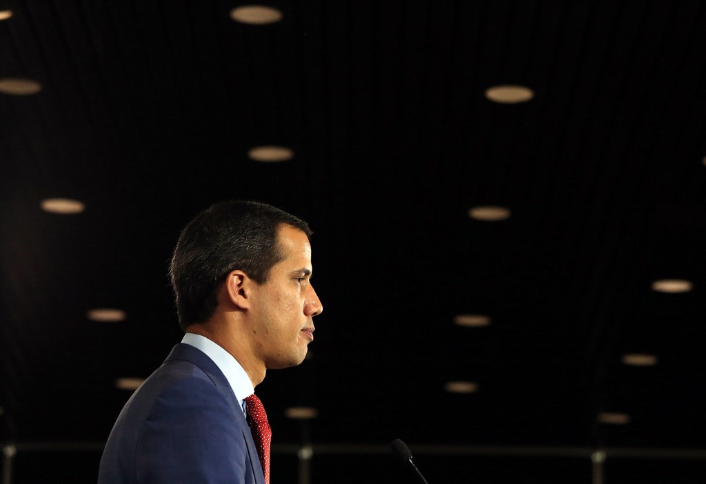 Guaidó: Operación del régimen con Irán es un nuevo reconocimiento de que destruyeron la industria petrolera