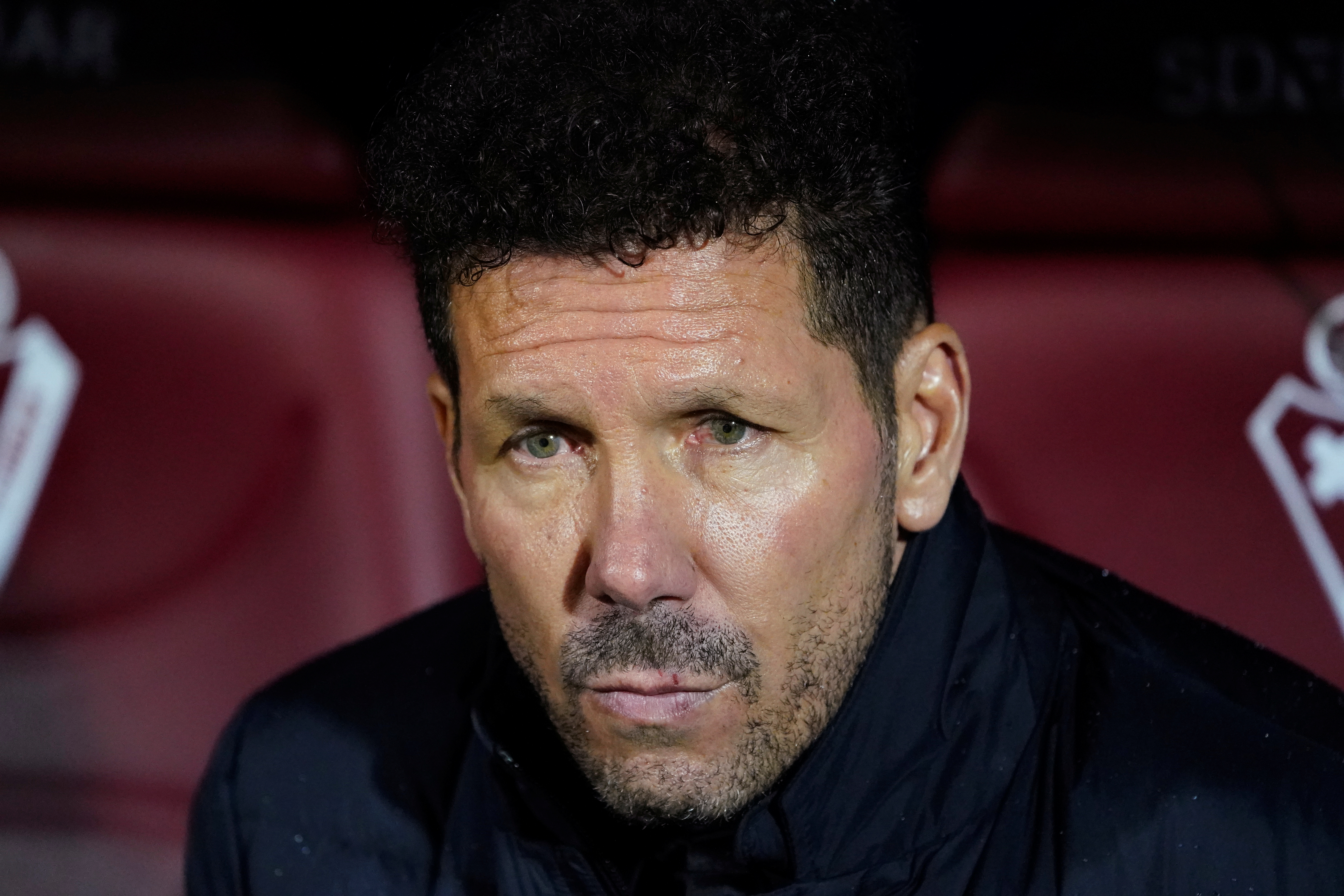 El técnico Diego Simeone del Atlético Madrid da positivo a coronavirus