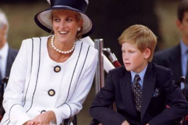 ¡¿Cómo lo supo?! Antes de morir Diana de Gales habló de la salida de Harry de la realeza 