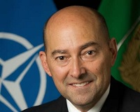 James Stavridis: El fin del juego en Venezuela está más cerca de lo que Maduro piensa