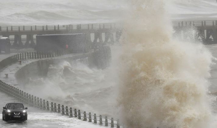 La tormenta Ciara dejó al menos seis muertos y varios heridos en Europa