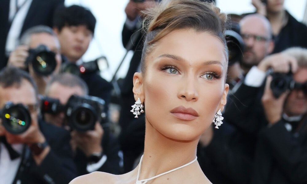 El transparente atuendo de Bella Hadid que le marcó hasta los lunares (FOTOS)