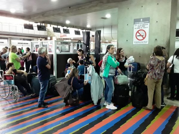 Agencias reembolsarán dinero a pasajeros varados de TAP