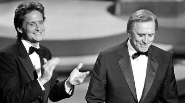 Kirk Douglas dejó a su hijo Michael sin herencia: La mayor parte de su dinero será para caridad