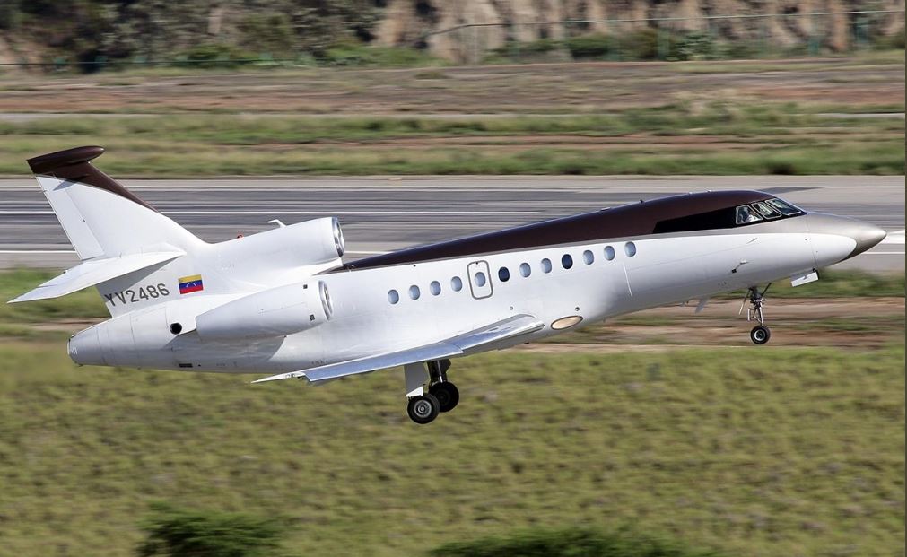 Vuelos misteriosos: Mientras avión iraní aterrizaba en Paraguaná, el Falcon900 del régimen se paseó por Cuba