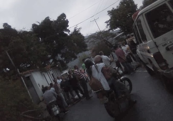 En Trujillo vecinos “camellos” salieron a protestar para exigir agua potable #26Feb