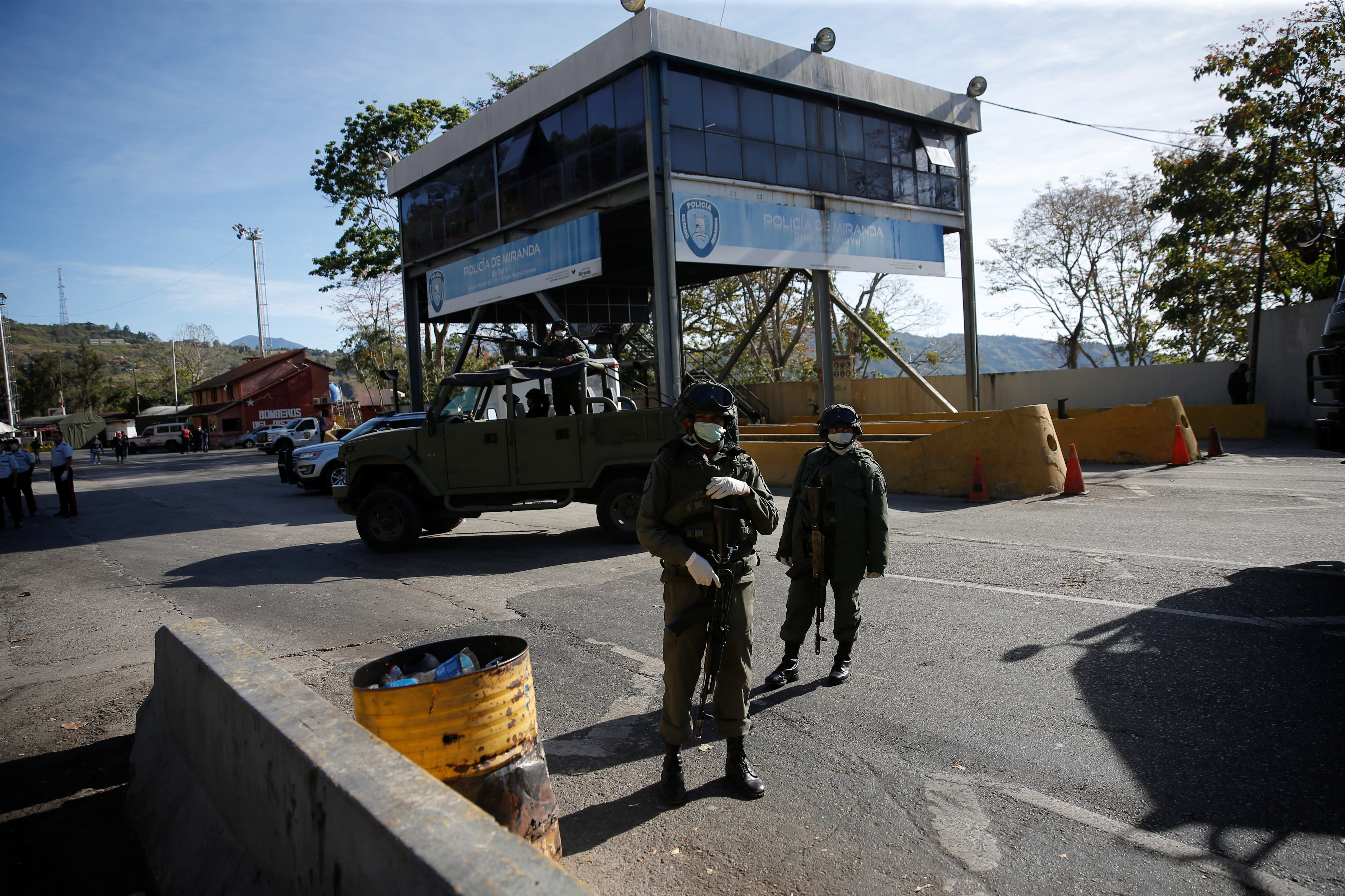 Cuando el coronavirus golpea a Venezuela, Maduro reprime con más fuerza a las voces opositoras