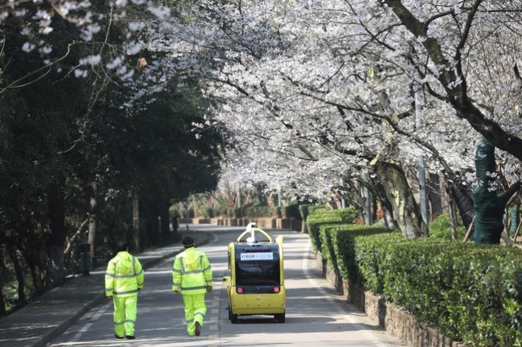 Llegar a Wuhan: una odisea de burocracia, recelos e incertidumbre