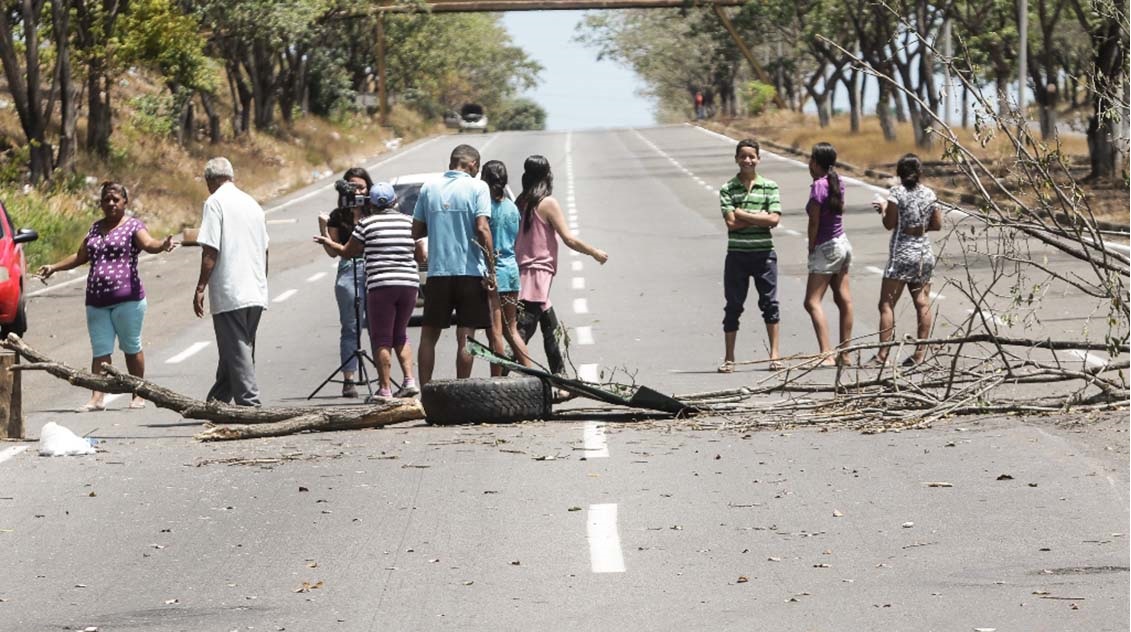 Colapso de servicios públicos y muertes por paludismo enardece a los habitantes de San Félix