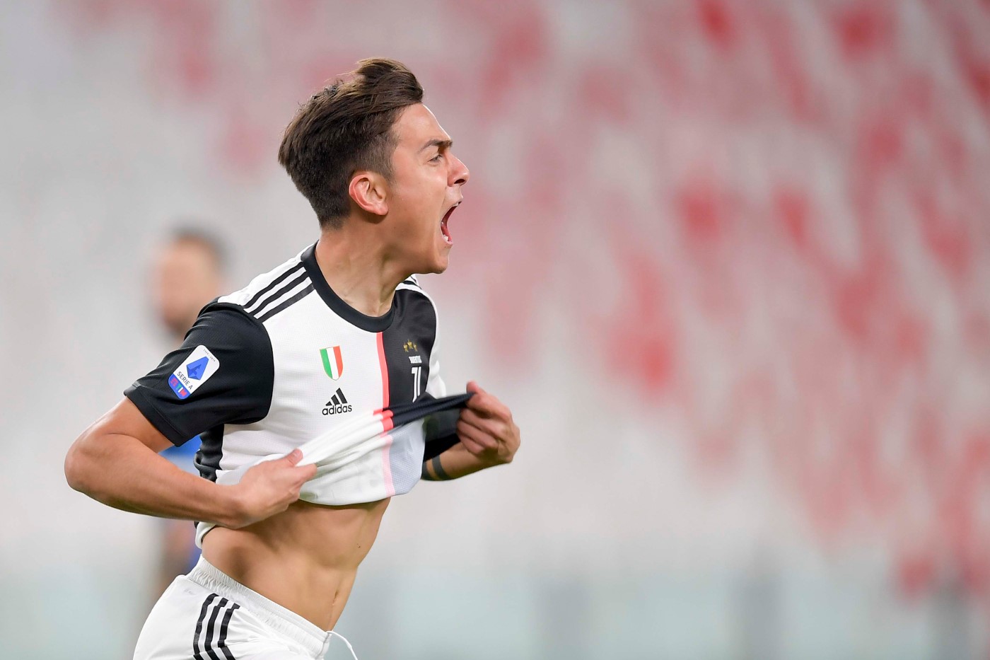 Dybala sufre una lesión muscular que pone en duda su presencia en la Champions