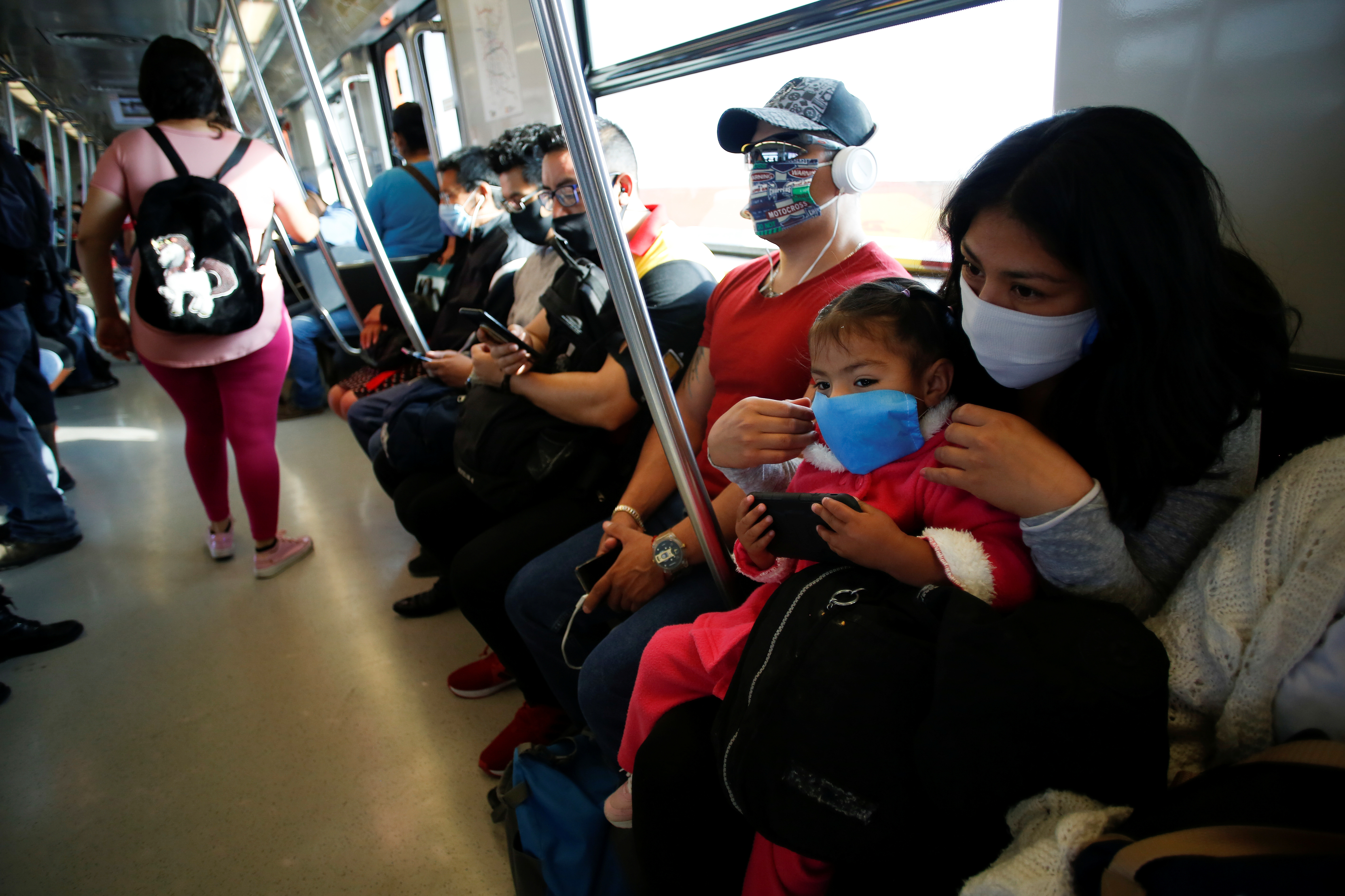 México estima que llegará al pico de la pandemia el 8 de Mayo