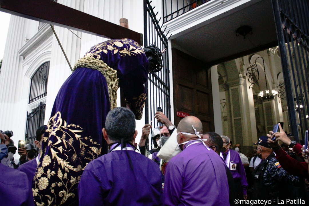 El Nazareno de San Pablo retornó a su Basílica tras repartir bendiciones en Caracas (FOTOS)