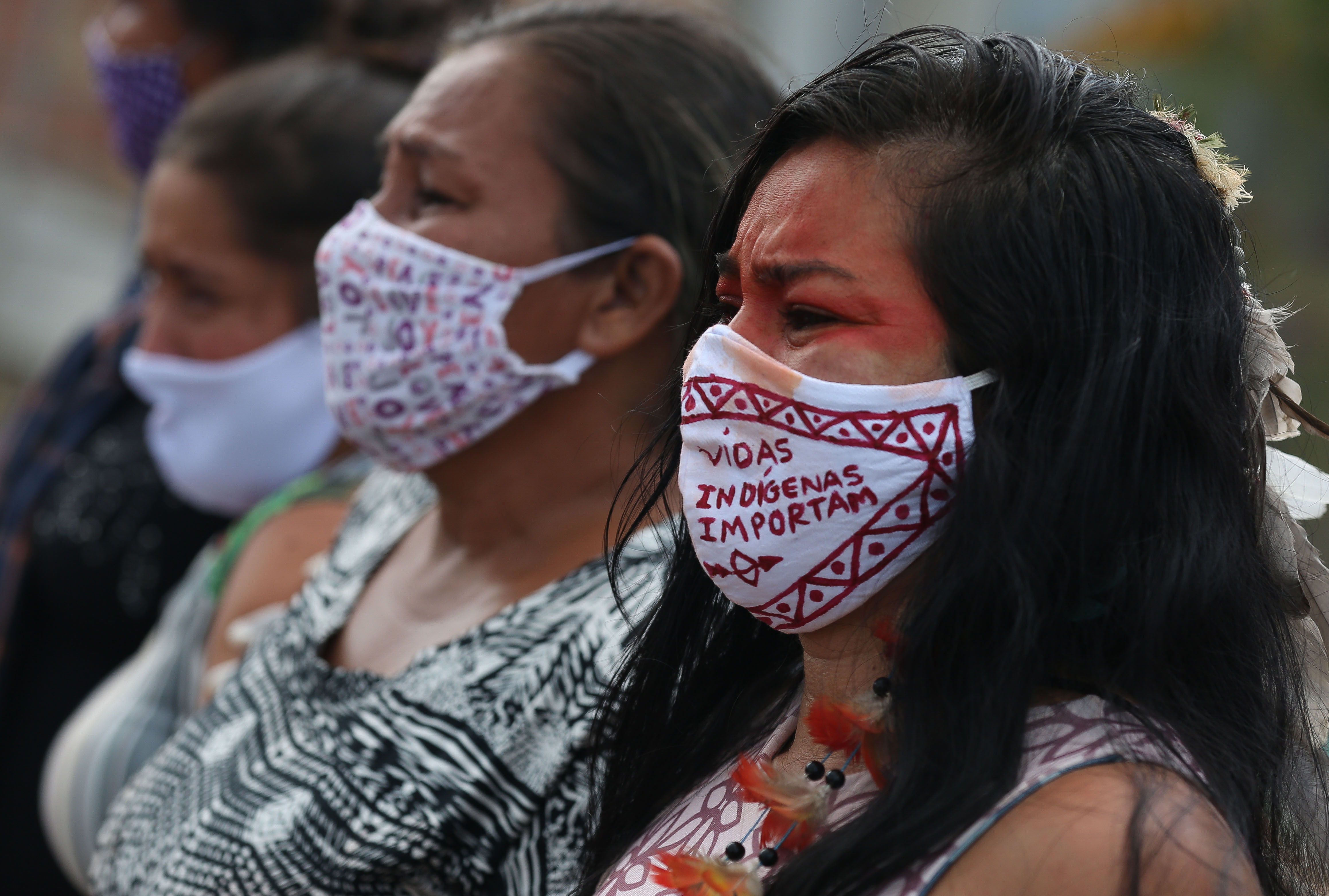 La agonía de la mujer que perdió cinco familiares por coronavirus en Brasil