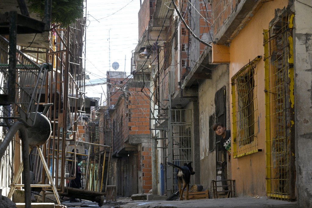 Argentina suma más de mil 300 nuevos casos de Covid-19