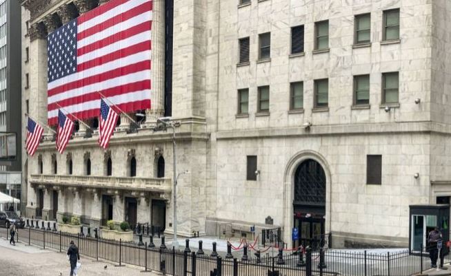 Wall Street reabre sus puertas en un mundo que intenta activar la economía pospandemia