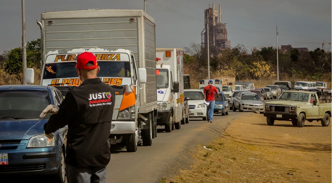 En la aislada Amazonia venezolana, la gasolina se paga con oro