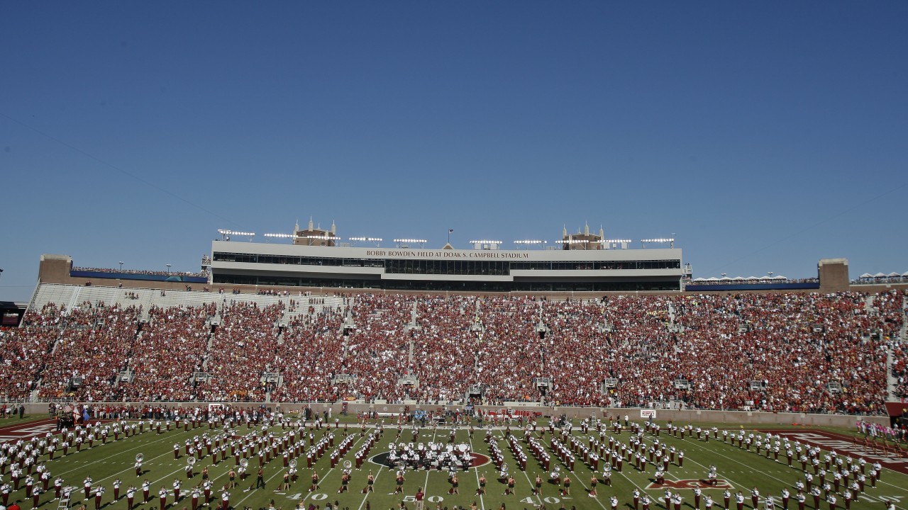 Florida State University considerará cambiar el nombre del estadio de fútbol