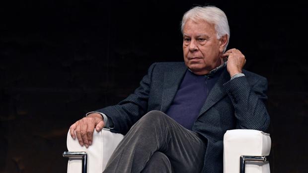 Felipe González rechazó la tropelía parlamentaria de Maduro y reiteró su apoyo a Guaidó