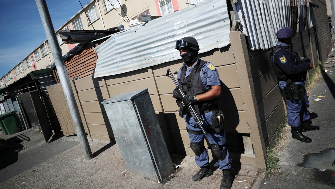 Hombres armados asesinan a tiros a una mujer cuando estaba dando a luz