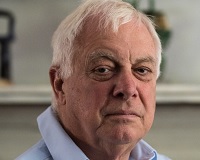 Chris Patten: Cooperación y contención colectiva de cara a China