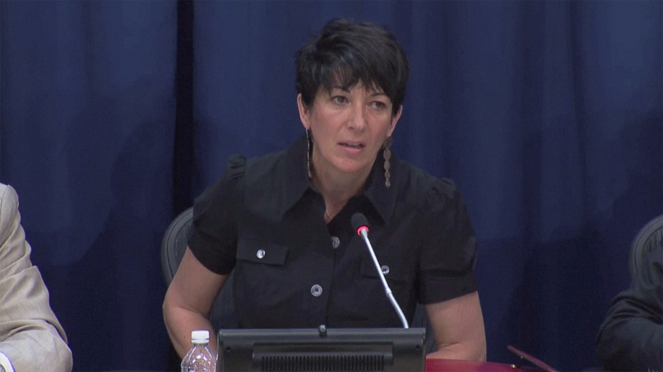 Una jueza ordenó la divulgación de documentos “extremadamente confidenciales” sobre Ghislaine Maxwell