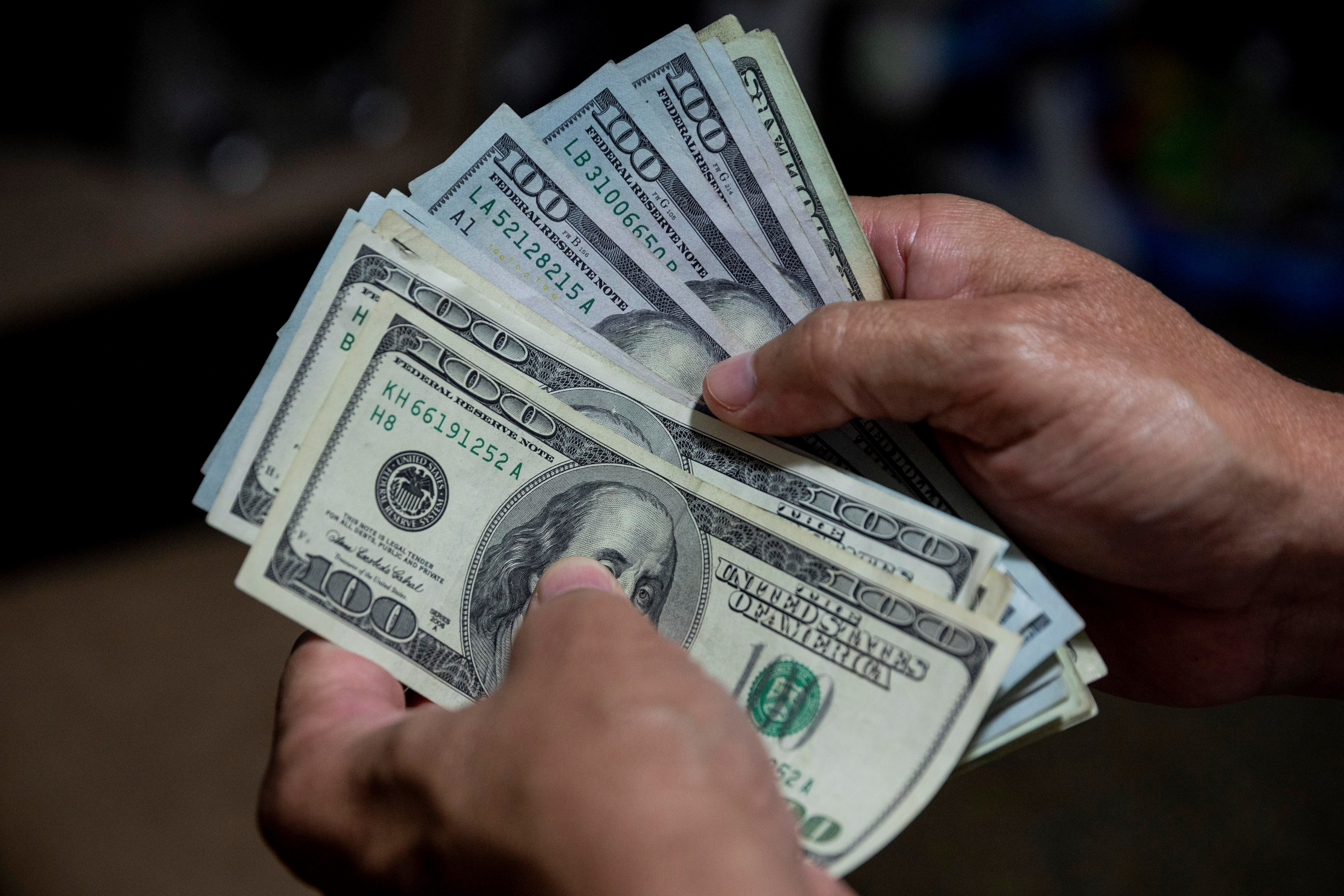 El dólar paralelo sigue subiendo y nada lo detiene