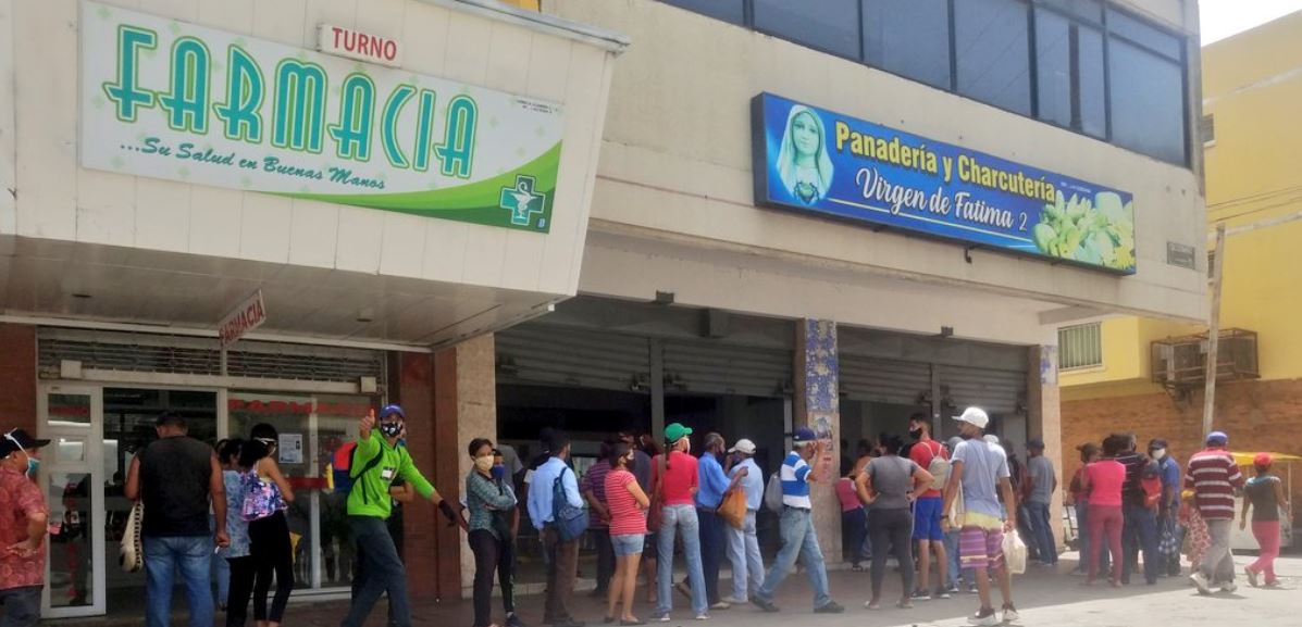 ¿Y el distanciamiento para cuándo? Habitantes de Cumaná incumplieron medidas durante la cuarentena (Fotos)