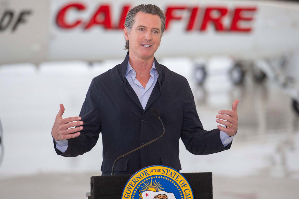 Gobernador Newsom: Las escuelas de California deben cumplir pautas estrictas para la reapertura