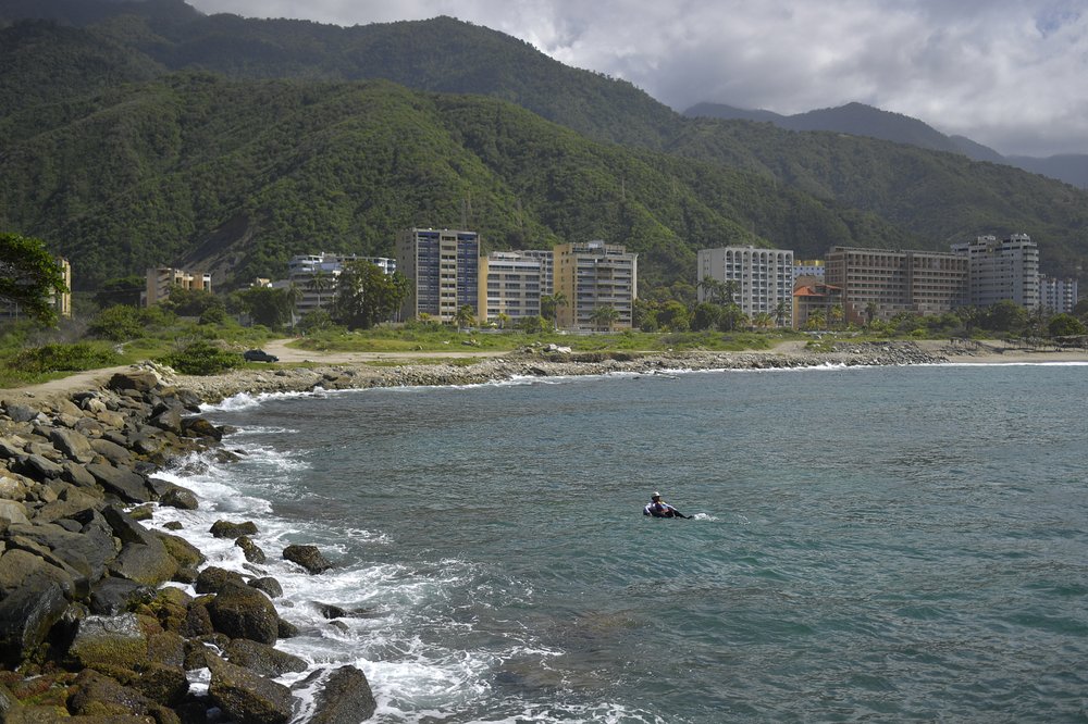 Rescatan una embarcación extraviada en Machurucuto