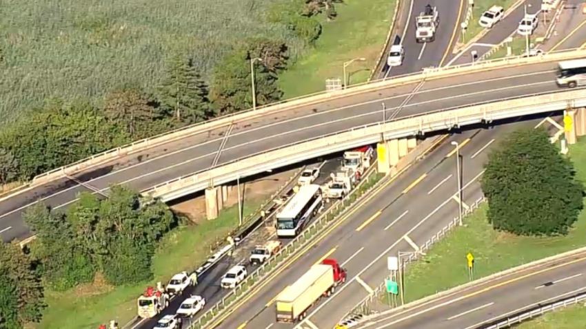 Choque entre autobuses de New Jersey Transit dejó al menos 12 heridos