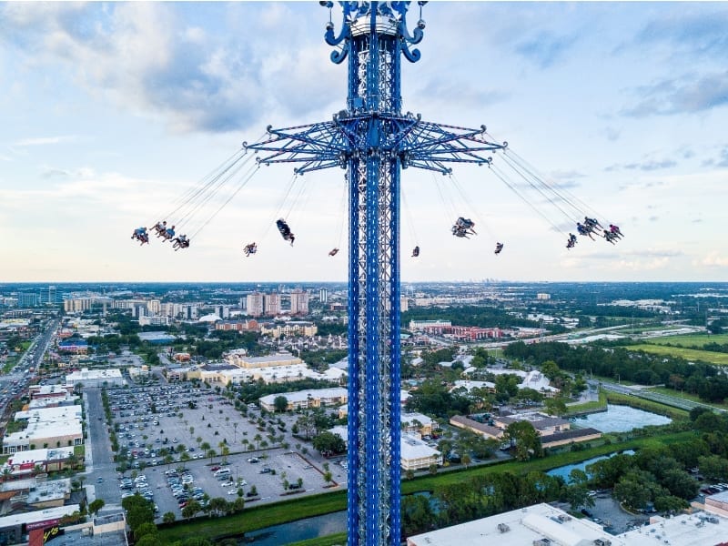 Murió un trabajador al caer de una torre en StarFlyer, Orlando