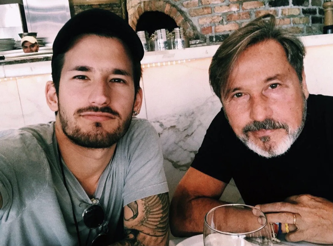 Hijo de Ricardo Montaner grabó a su padre sin ropa