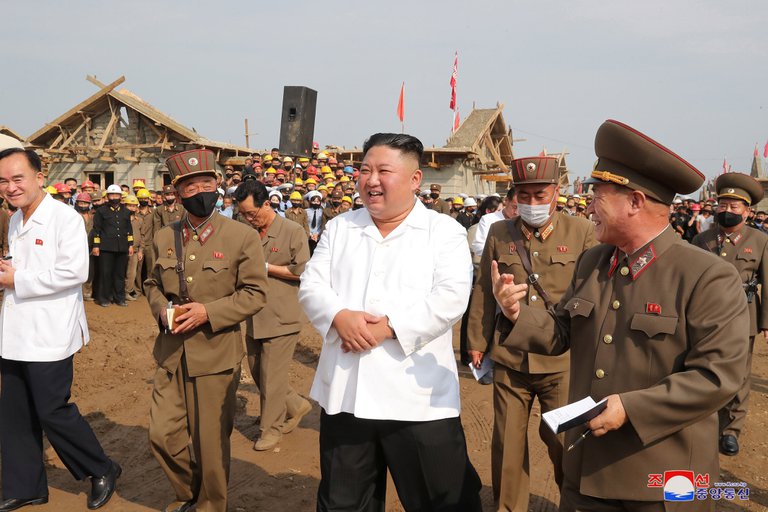 Pese a la pandemia, un desfile militar gigantesco se prepara en Corea del Norte